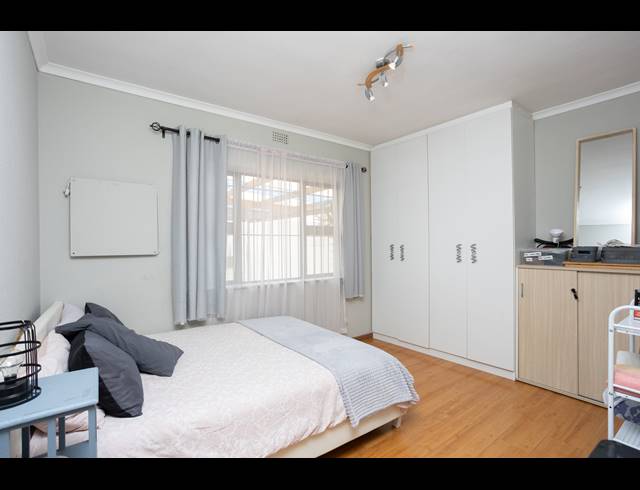 4 BEDROOM FREESTANDING FOR SALE IN FAIRWAYS